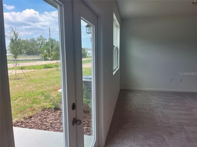 Building Photo - 497 Madison Dr