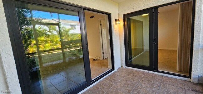 Building Photo - 1519 Cape Coral Pkwy W