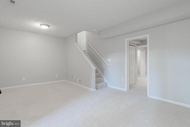 Building Photo - 5312 Anchor Ct