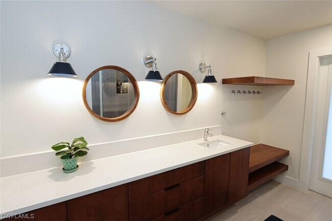 Building Photo - 3331 Riverpark Ct