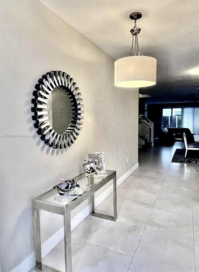 Building Photo - 6846 NW 103rd Ave