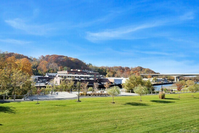 Building Photo - 402 Grist Mill Cir