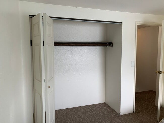 Building Photo - 1820 Larch Street C7