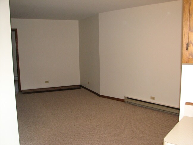 living room - 115 South State Street