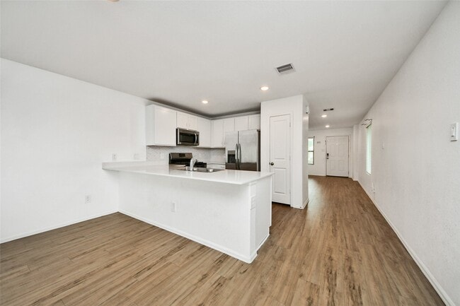 Building Photo - 18915 Sorento Bay Ln