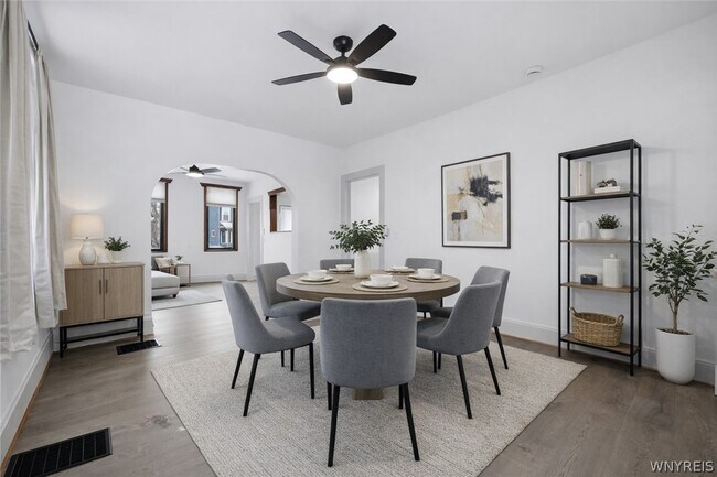 Building Photo - 444 W Ferry St