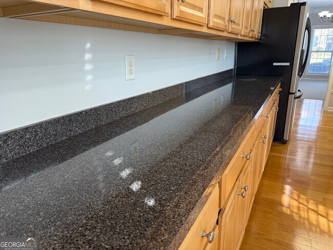 Building Photo - 380 Vine Mountain Way