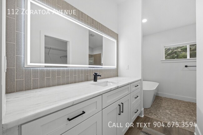 Building Photo - 112 Zoratoa Ave