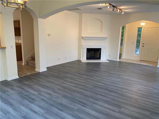 Building Photo - 9102 Magna Carta Loop