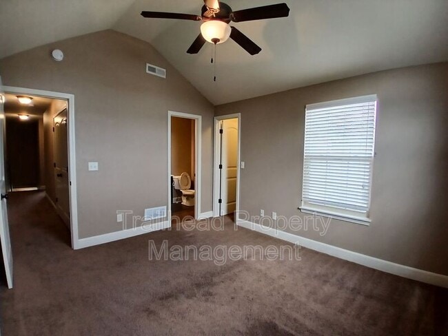 Building Photo - 21616 Westover Ct