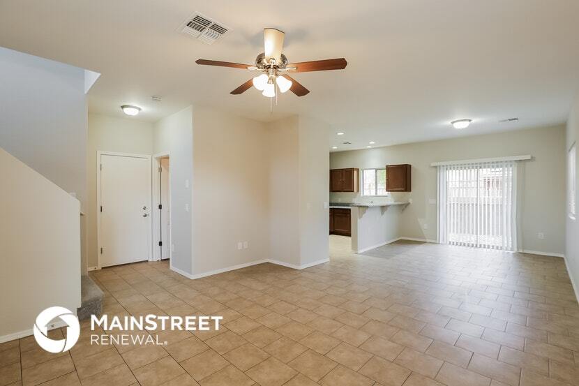 Building Photo - 9548 E Bramble Ave