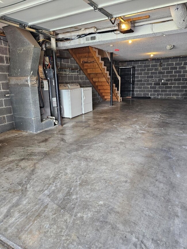 Building Photo - 56 Tulip Grove Cir