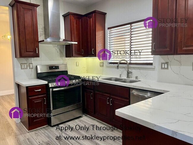 Building Photo - 1562 Terry Lynn Ln