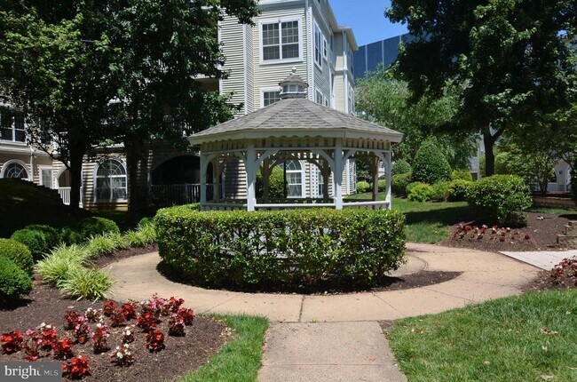 Building Photo - 4551 Strutfield Ln