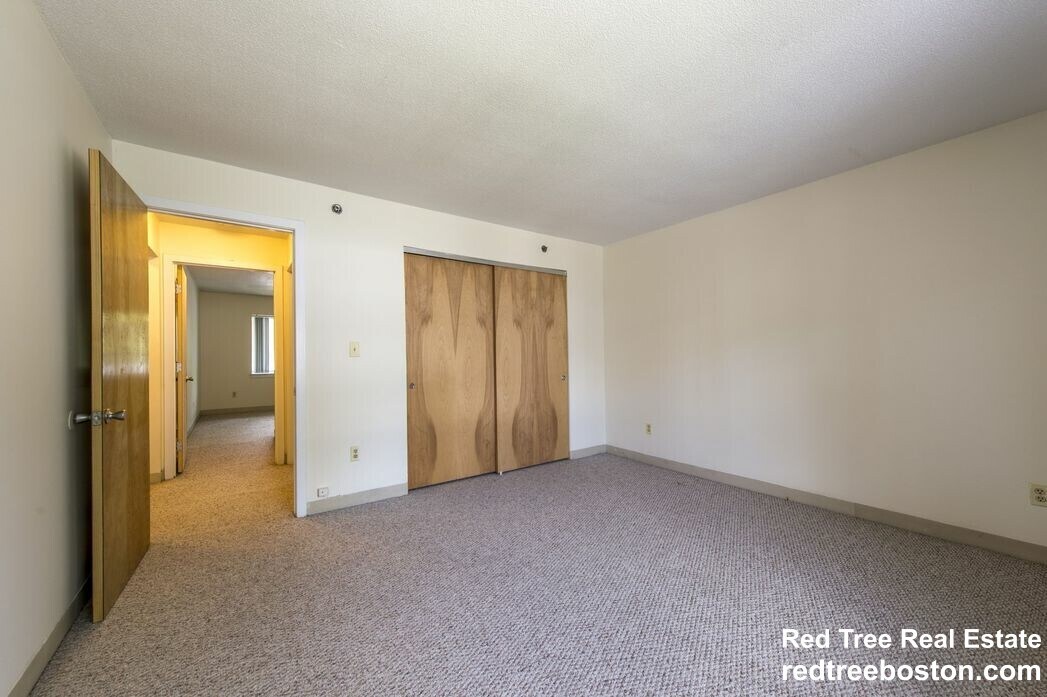 Building Photo - 148 N Beacon St