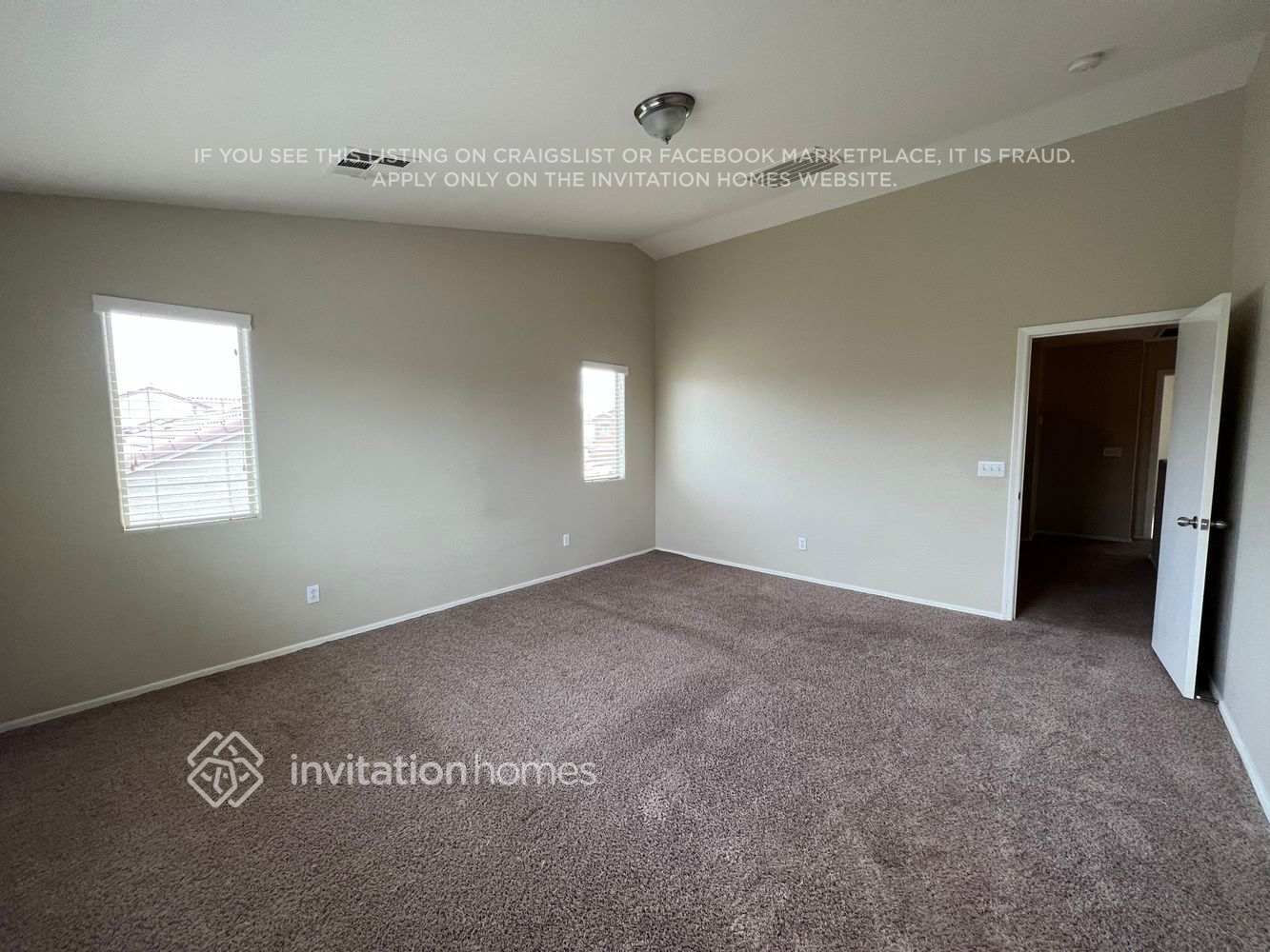 Building Photo - 35920 W Velazquez Dr