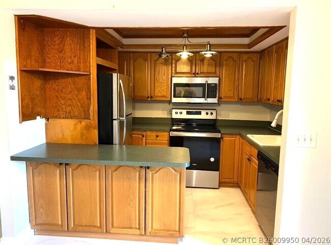 Building Photo - 4121 Oak Terrace Dr