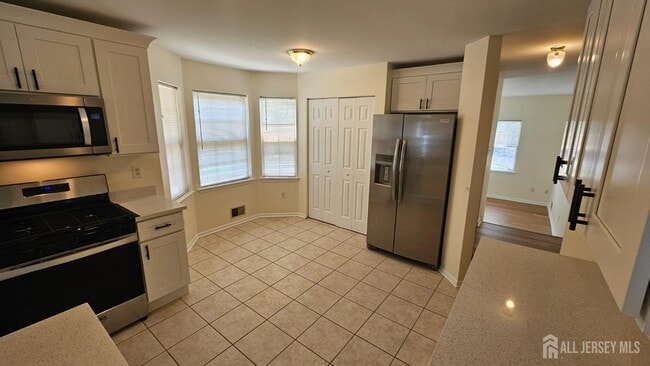 Building Photo - 405 Cobblestone Ct