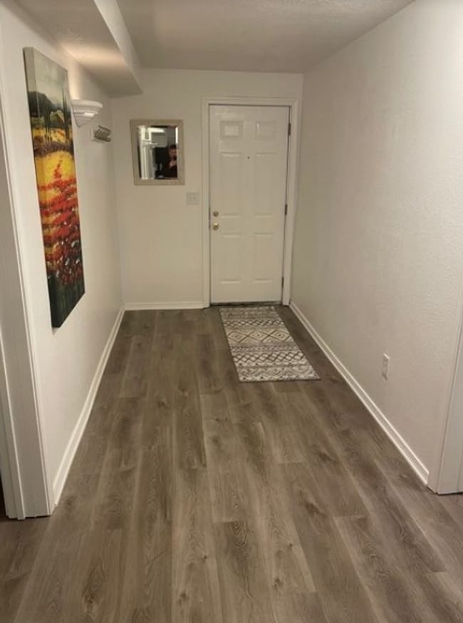 Building Photo - Furnished 2BD/1BTH