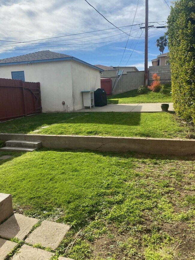 Building Photo - 8511 Wiley Post Ave