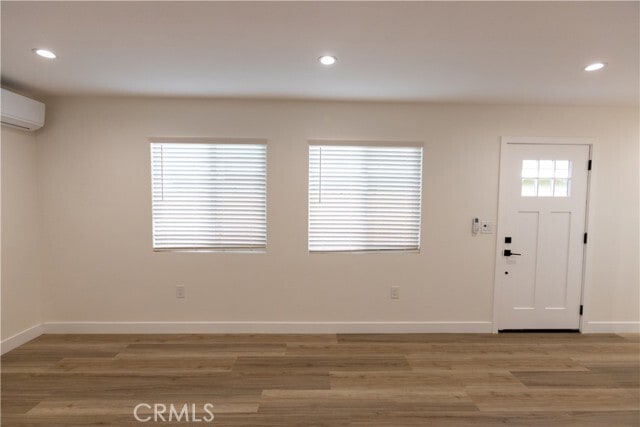 Building Photo - 638 W Glen Lyn Dr