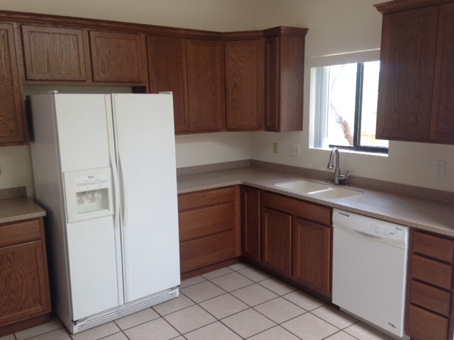 Stainless refrigerator in place - 1340 E Allen Rd