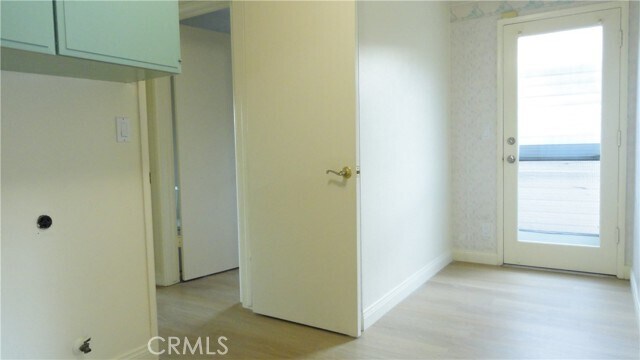 Building Photo - 1100 La Senda Dr