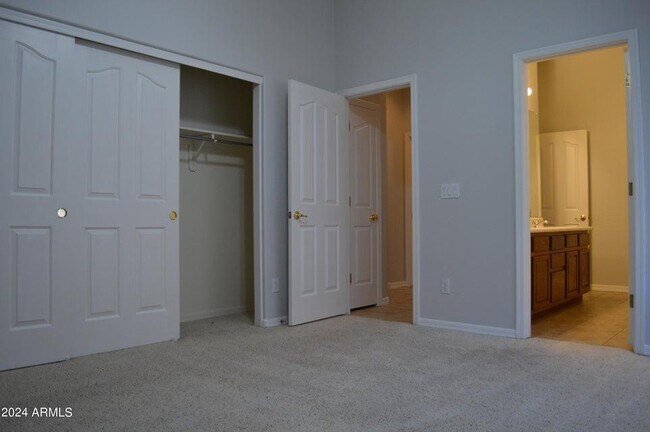 Building Photo - 4132 E Carriage Ct