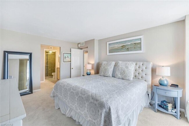 Building Photo - 260 Seaview Ct
