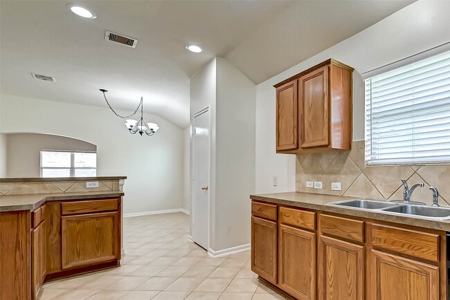 Building Photo - 9006 N Jewel Bend Ln