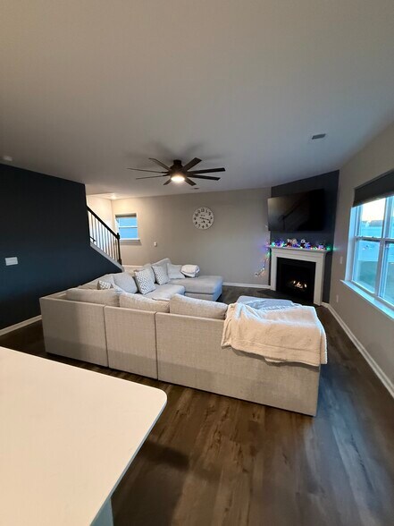 Building Photo - 209 Wheatfield Rd