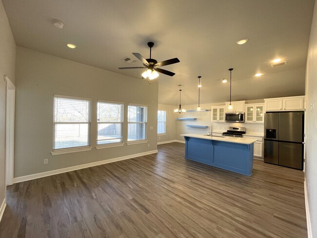 Building Photo - 18716 Caballero Dr