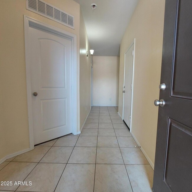 Building Photo - 25322 W Carson Dr
