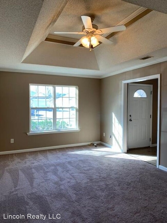 Building Photo - 3 br, 2 bath House - 1812 Chestnut Dr