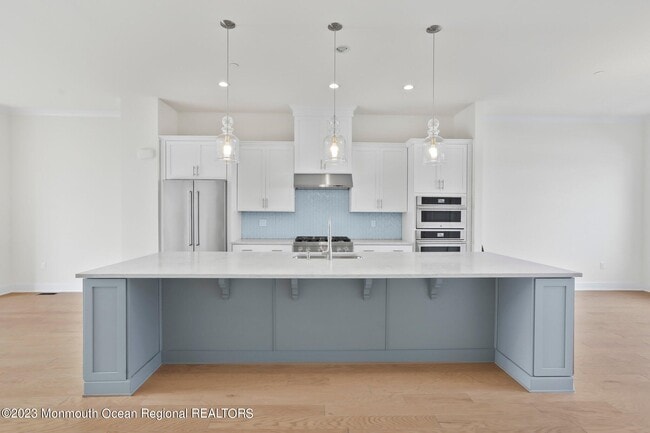 Building Photo - 3 Valiant Ct