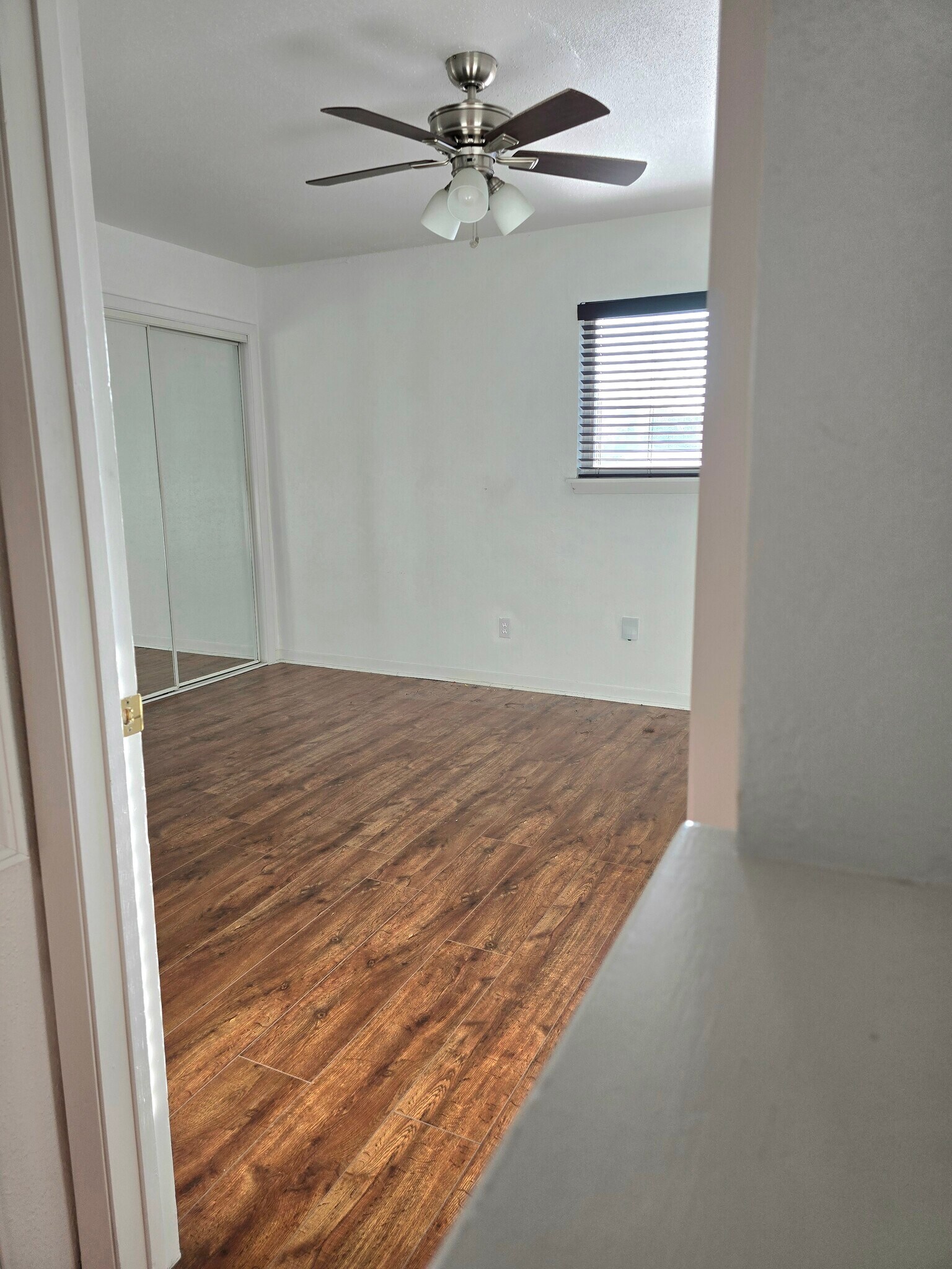 Building Photo - 5627 S Rice Ave
