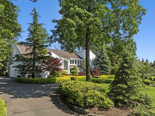 Building Photo - 172 Truman Dr