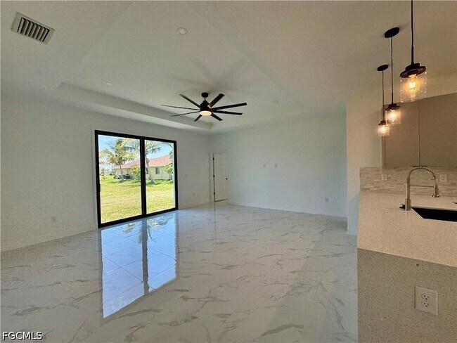 Building Photo - 1208 NW 25th Pl