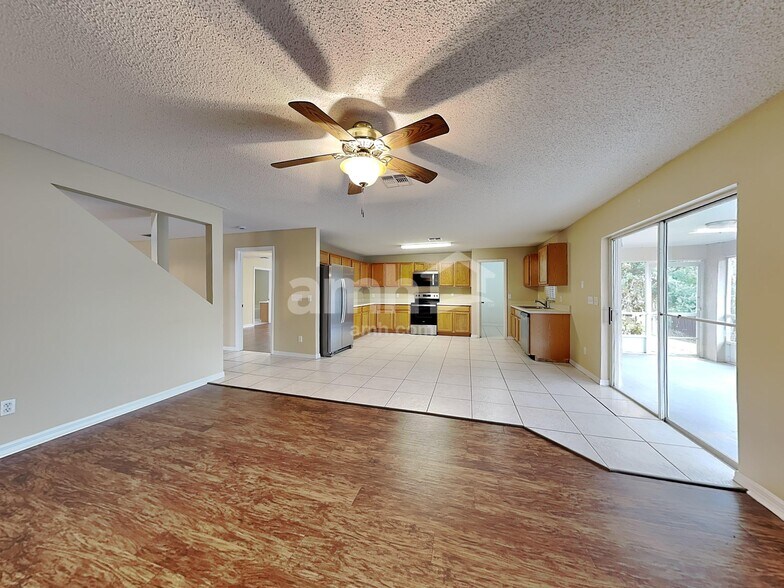 Building Photo - 850 Woodvale St