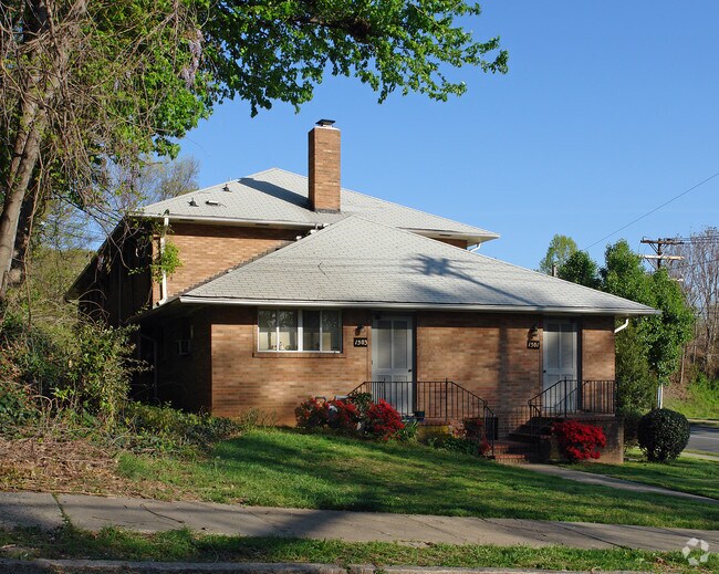 Wilma Apartments 220 N Hawthorne Rd WinstonSalem NC 27104