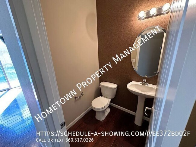 Building Photo - Custom 5 Bedroom Home in Freestone Station...