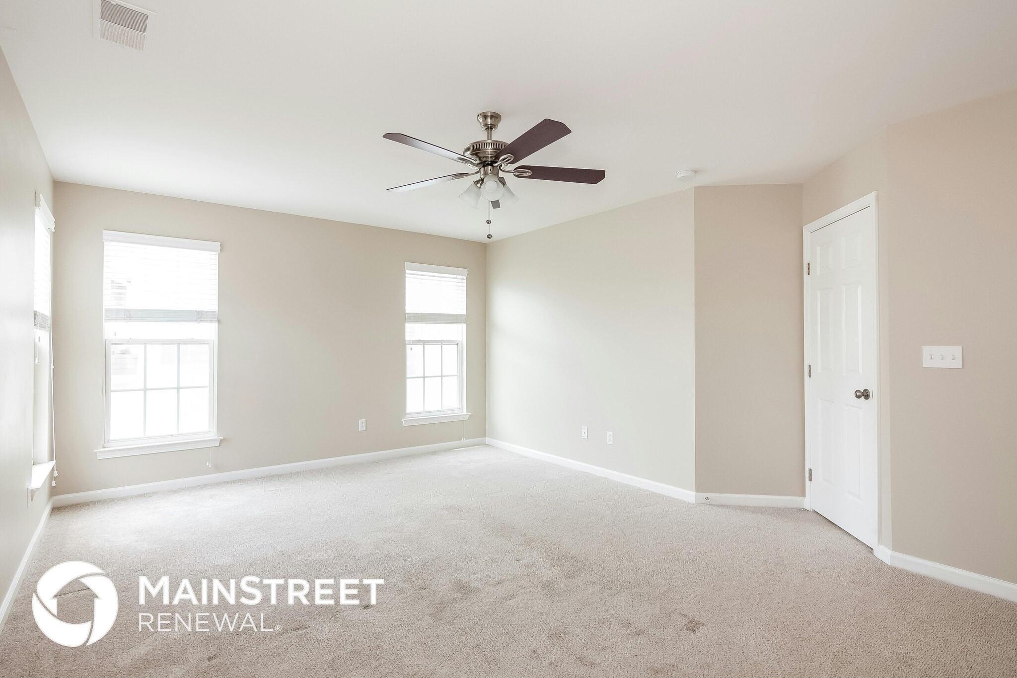 Building Photo - 2582 Laurelview Dr NW