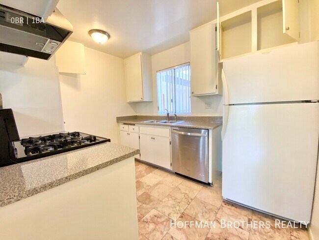 Primary Photo - 957 S Gramercy Pl