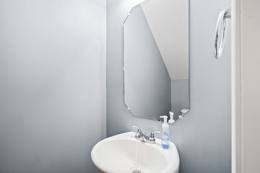 Downstairs Half Bath - 774 Cairn Cir