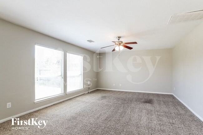 Building Photo - 2811 Long Grove Ln
