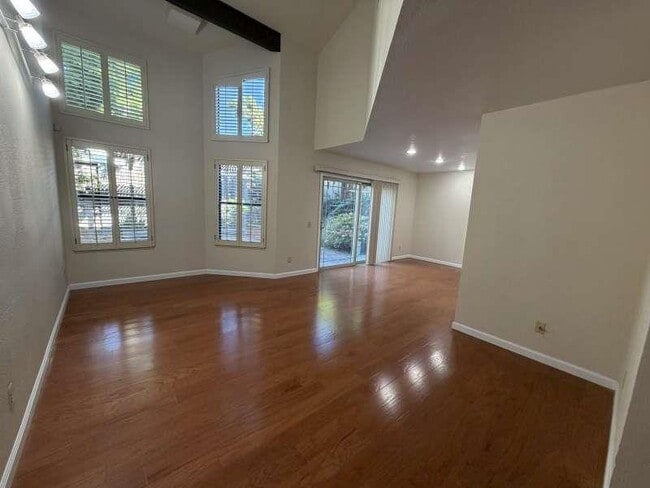 Building Photo - 4709 Malero Pl