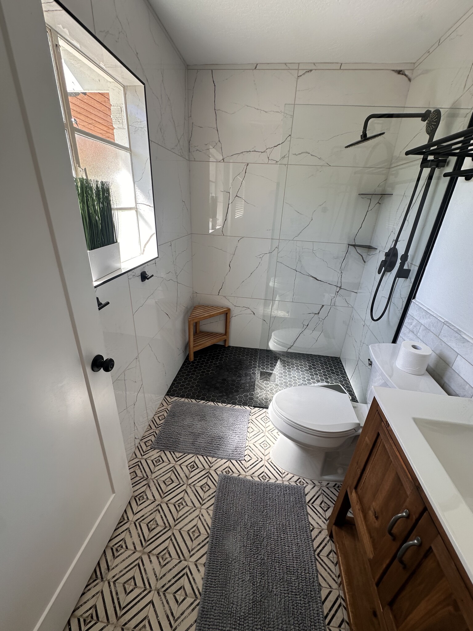 Building Photo - 8143 E Whitton Ave