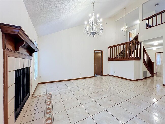 Building Photo - 4119 Waterview Loop