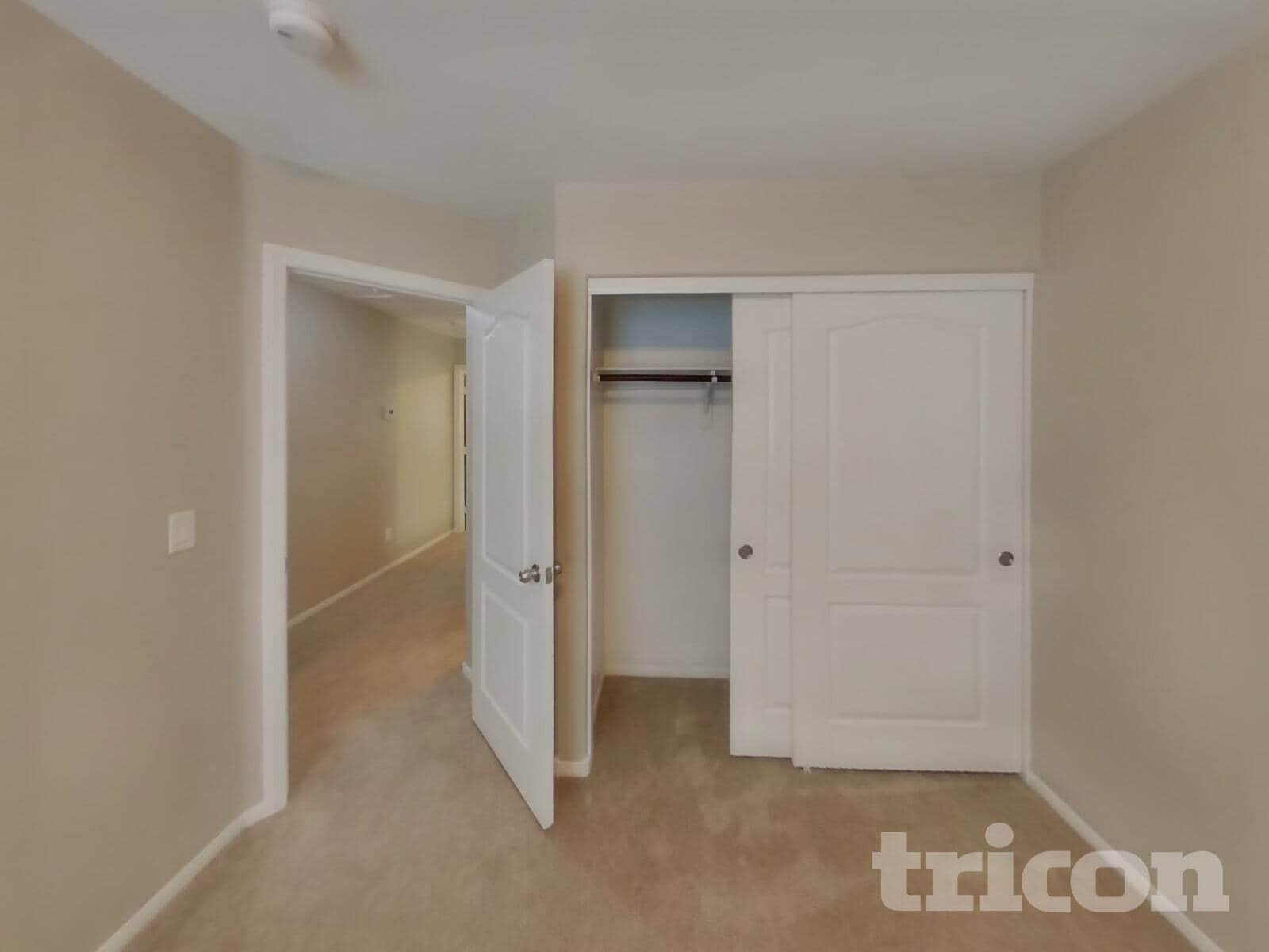 Building Photo - 6309 Sereno Springs St