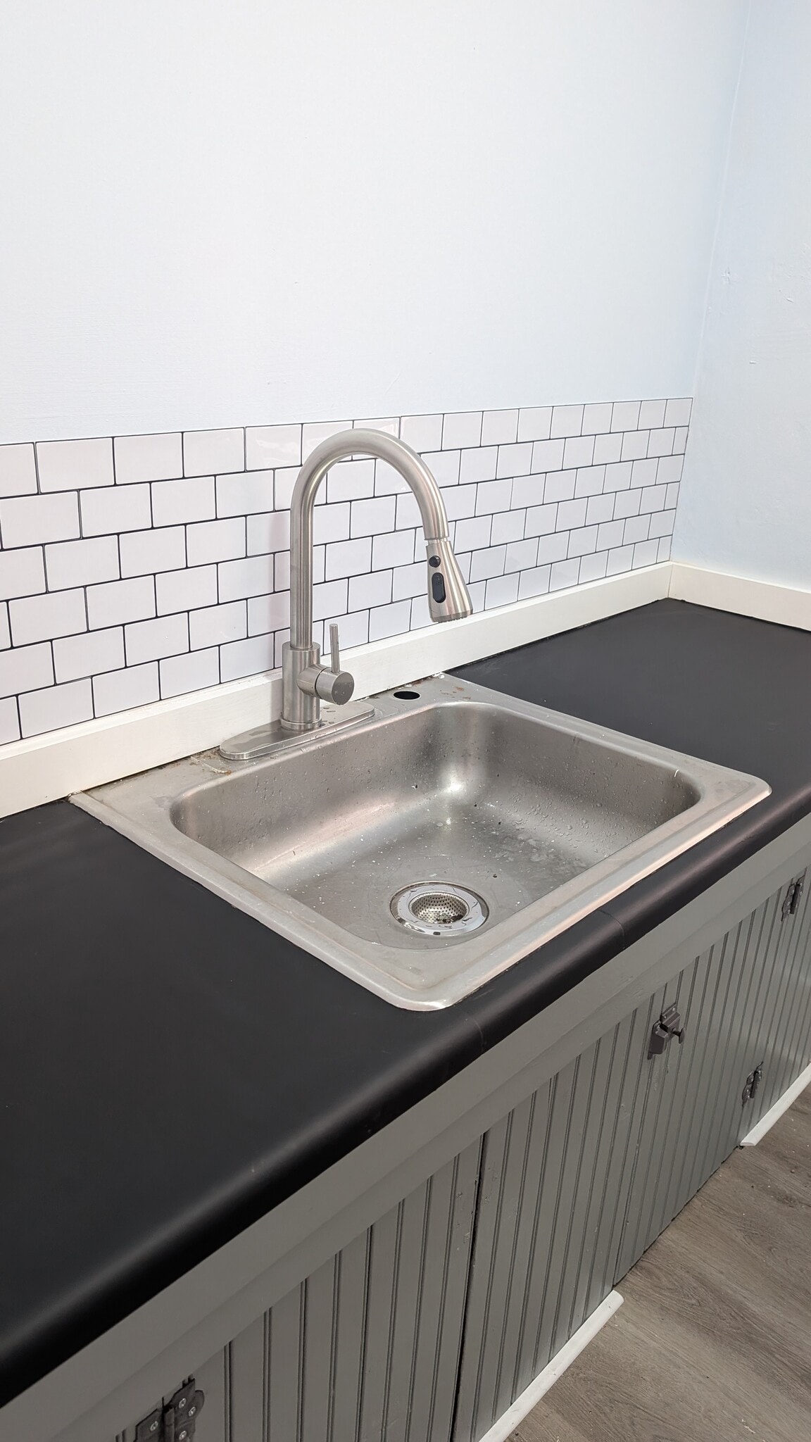 Building Photo - 412 Burgess St